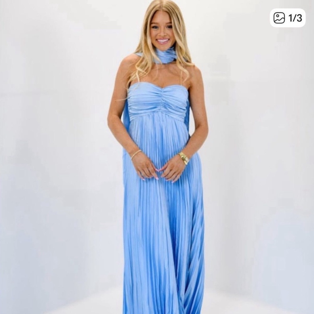 Elegant Blue Strapless Dress